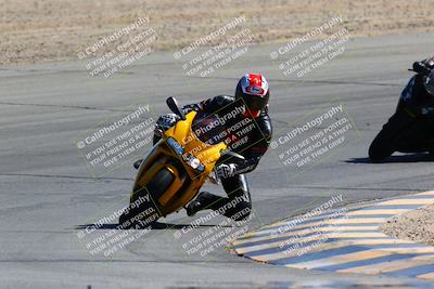media/Mar-12-2022-SoCal Trackdays (Sat) [[152081554b]]/Turn 10 (130pm)/